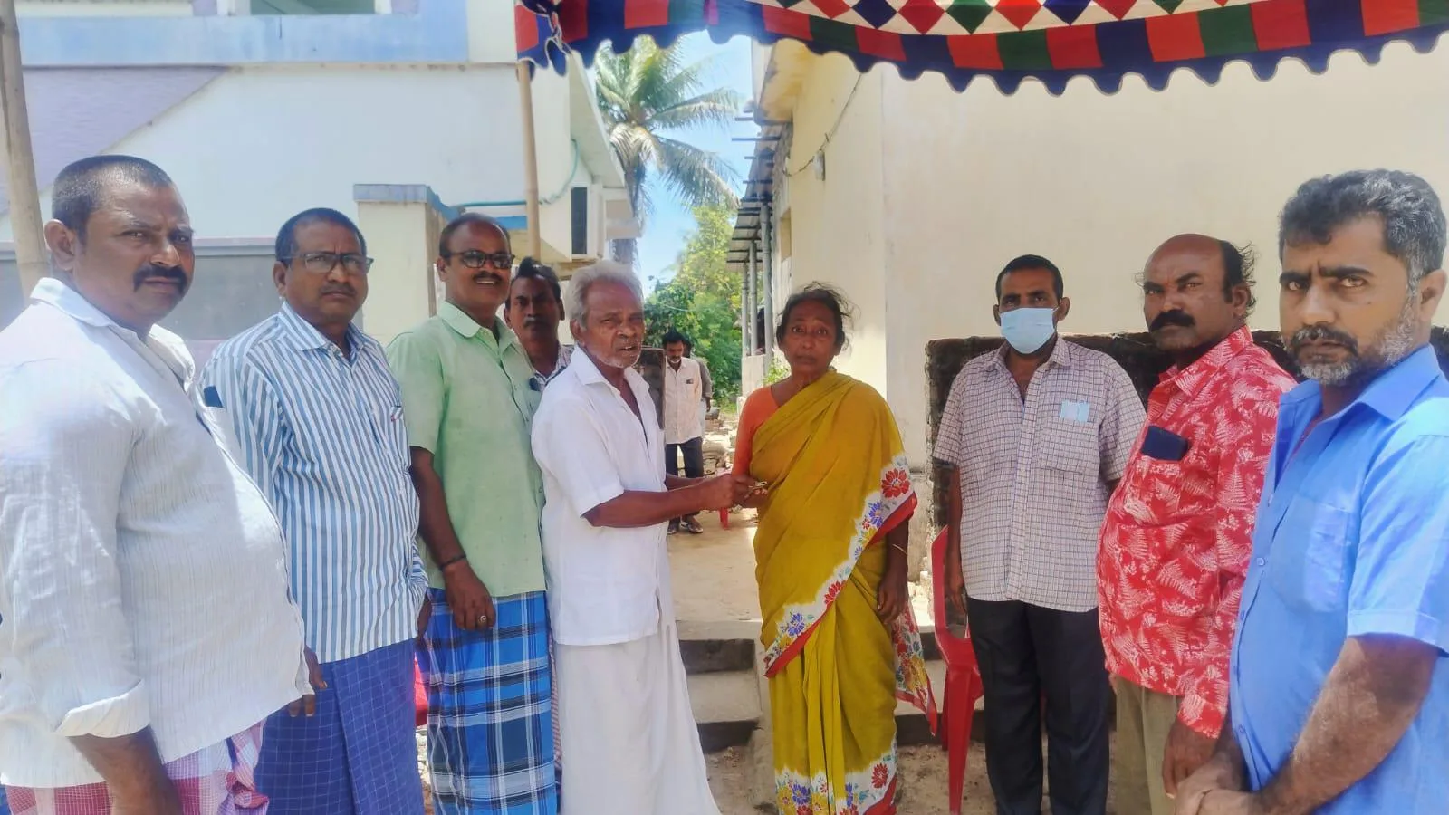 శ్రావణి మట్టి ఖర్చులకు ఆర్థిక సహాయం