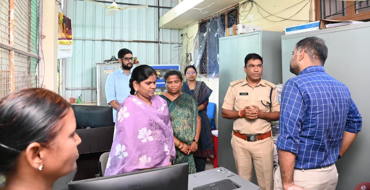ప్రజలకు వేగవంతమైన, పారదర్శక సేవలే లక్ష్యం