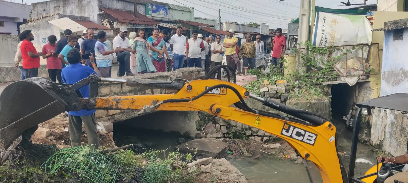 ముంపు ముప్పుకు చెక్.. కాలువల ప్రక్షాళనతో రామగుండంలో ముందస్తు చర్యలు – మేయర్ మహంకాళి స్వామి
