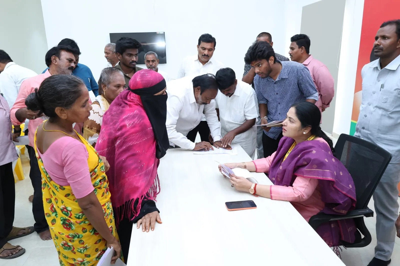 అన్ని సమస్యలు విన్నా అతి త్వరలోనే పరిష్కరిస్తా.
