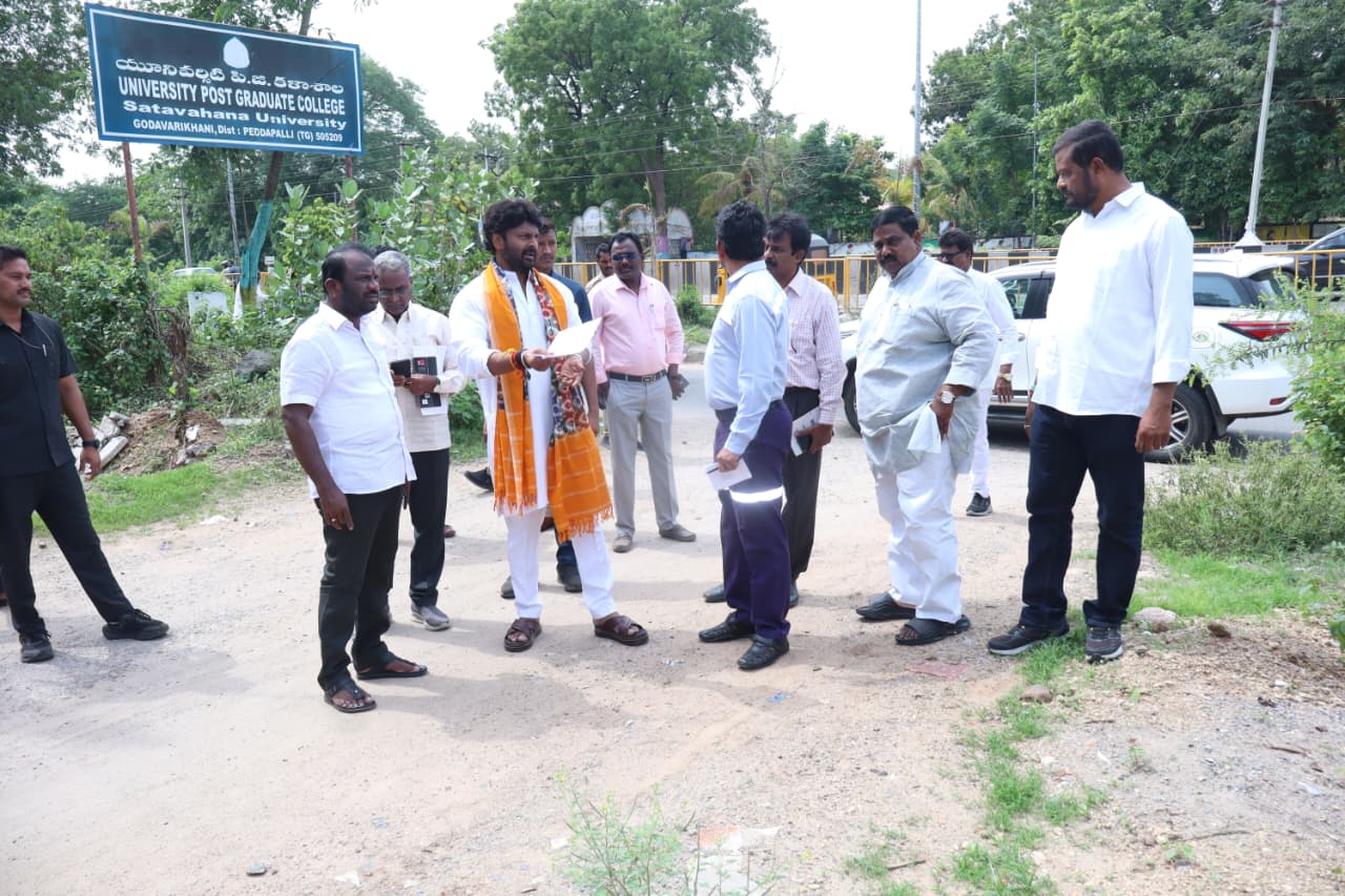 సింగరేణి అభివృద్ధి పనులను పరిశీలించిన ఎమ్మెల్యే రాజ్ ఠాకూర్…