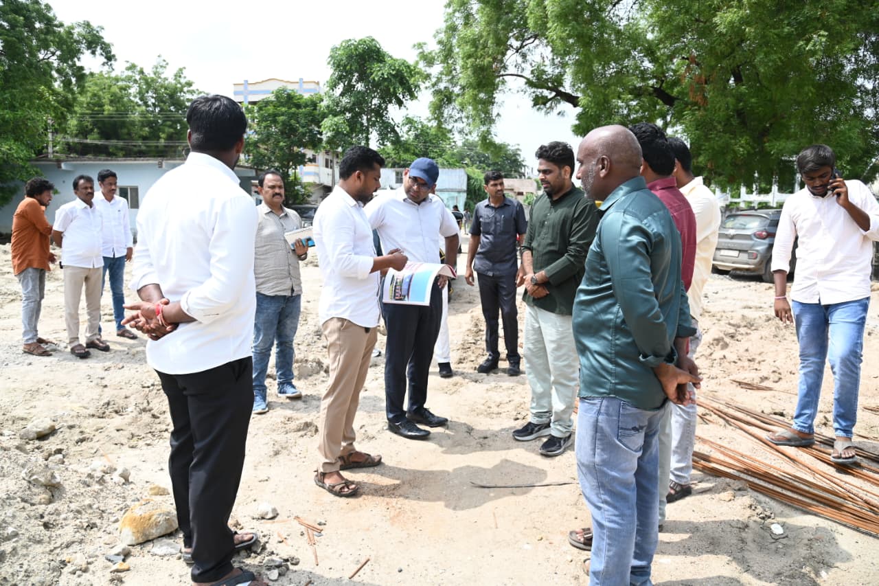 మంథనిలో అభివృద్ధి పనులపై క్షేత్రస్థాయి తనిఖీ..
