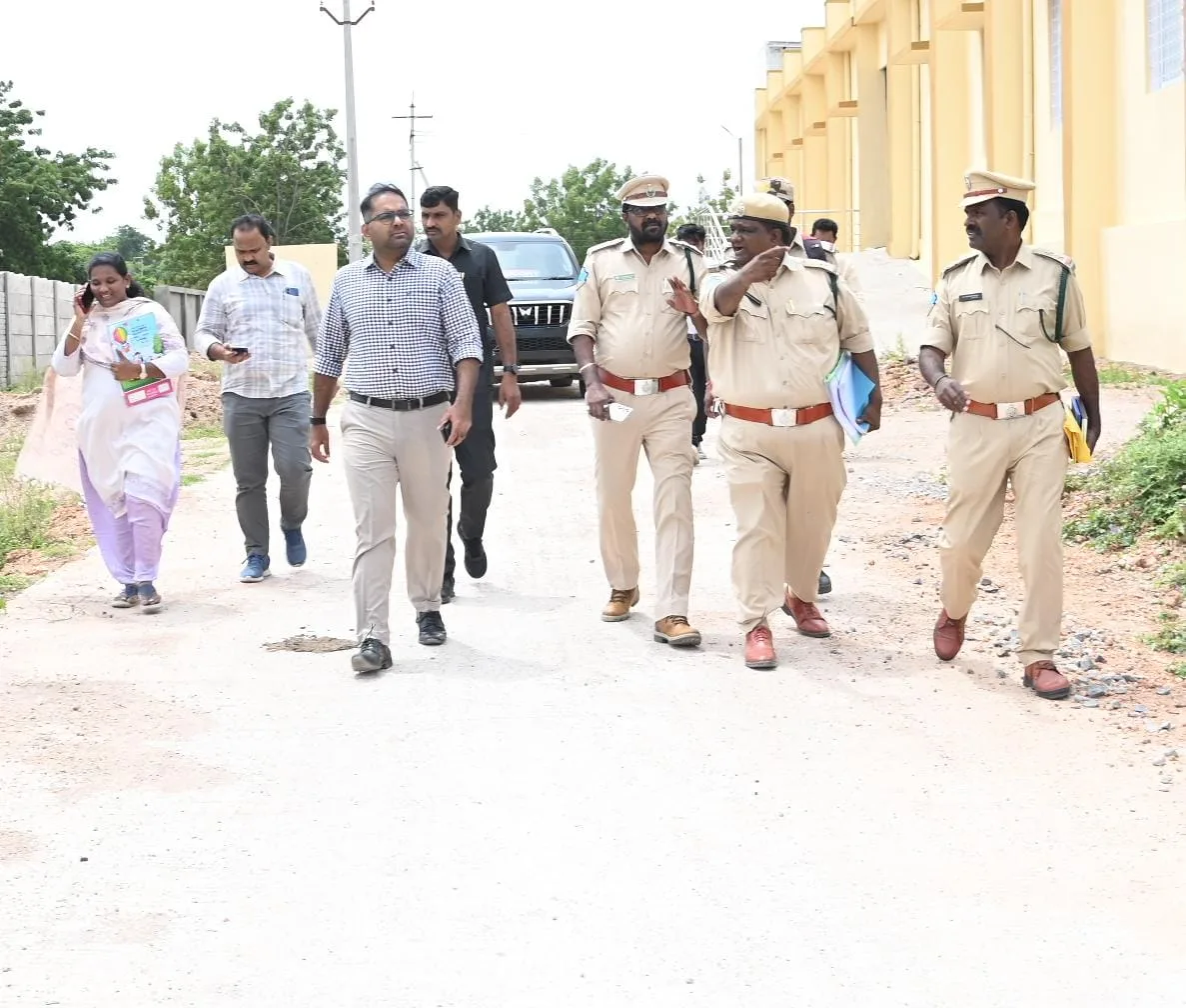 రామగుండం లోని అటవీ – రెవెన్యూ భూముల పరిశీలన