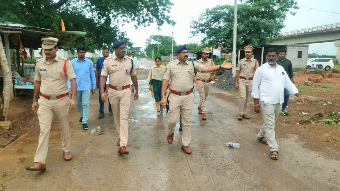 గోదావరి పుష్కరాలకు పకడ్బందీ భద్రతా ఏర్పాట్లు, గూడెం ఘాట్‌ను పరిశీలించిన డీసీపీ భాస్కర్…