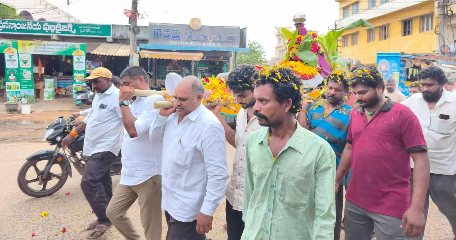 పాలపర్తి శ్యామ్ కు ఘనంగా నివాళులర్పించిన సుధాకర్ రెడ్డి, మల్లారెడ్డి.