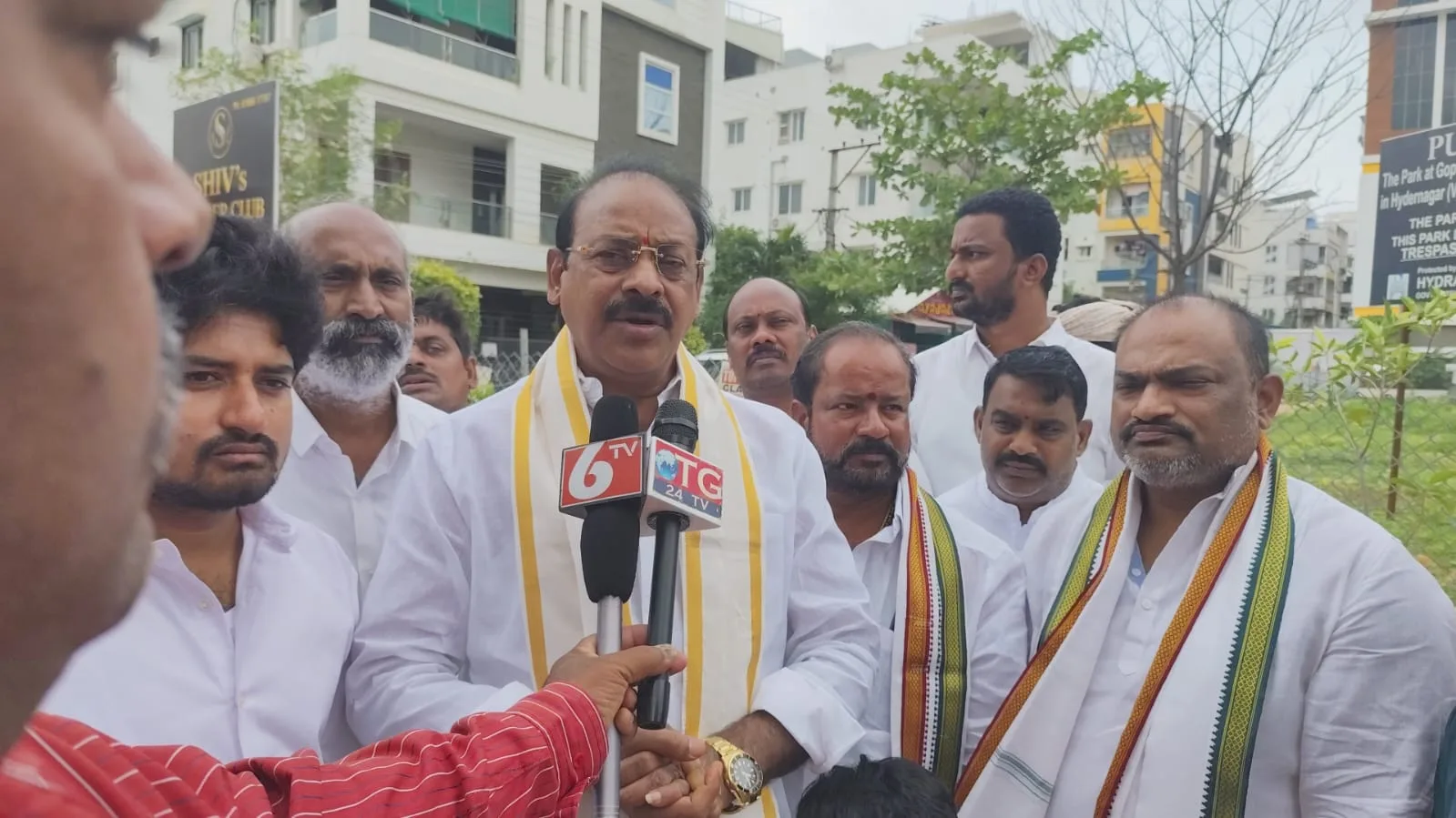 వృక్షో రక్షతి రక్షతః – పచ్చని కూకట్‌పల్లి, హరిత హైదరాబాద్ లక్ష్యంగా ప్రతి ఒక్కరూ మొక్కలు నాటాలి: శ్రీ బండి రమేష్