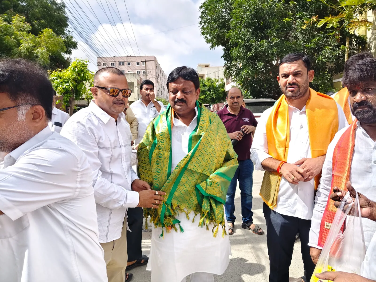 బాచుపల్లిలో సీసీ రోడ్డు నిర్మాణ పనులకు శ్రీకారం చుట్టిన కుత్బుల్లాపూర్ నియోజకవర్గ కాంగ్రెస్ పార్టీ ఇంచార్జి కొలన్ హన్మంత్ రెడ్డి