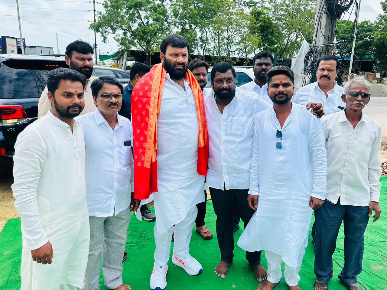 నాజ్ – ది ఎలైట్ కార్ స్టూడియో” షాపును ముఖ్య అతిథిగా హాజరై ప్రారంభించిన మాజీ ఎమ్మెల్యే   కూన శ్రీశైలం గౌడ్