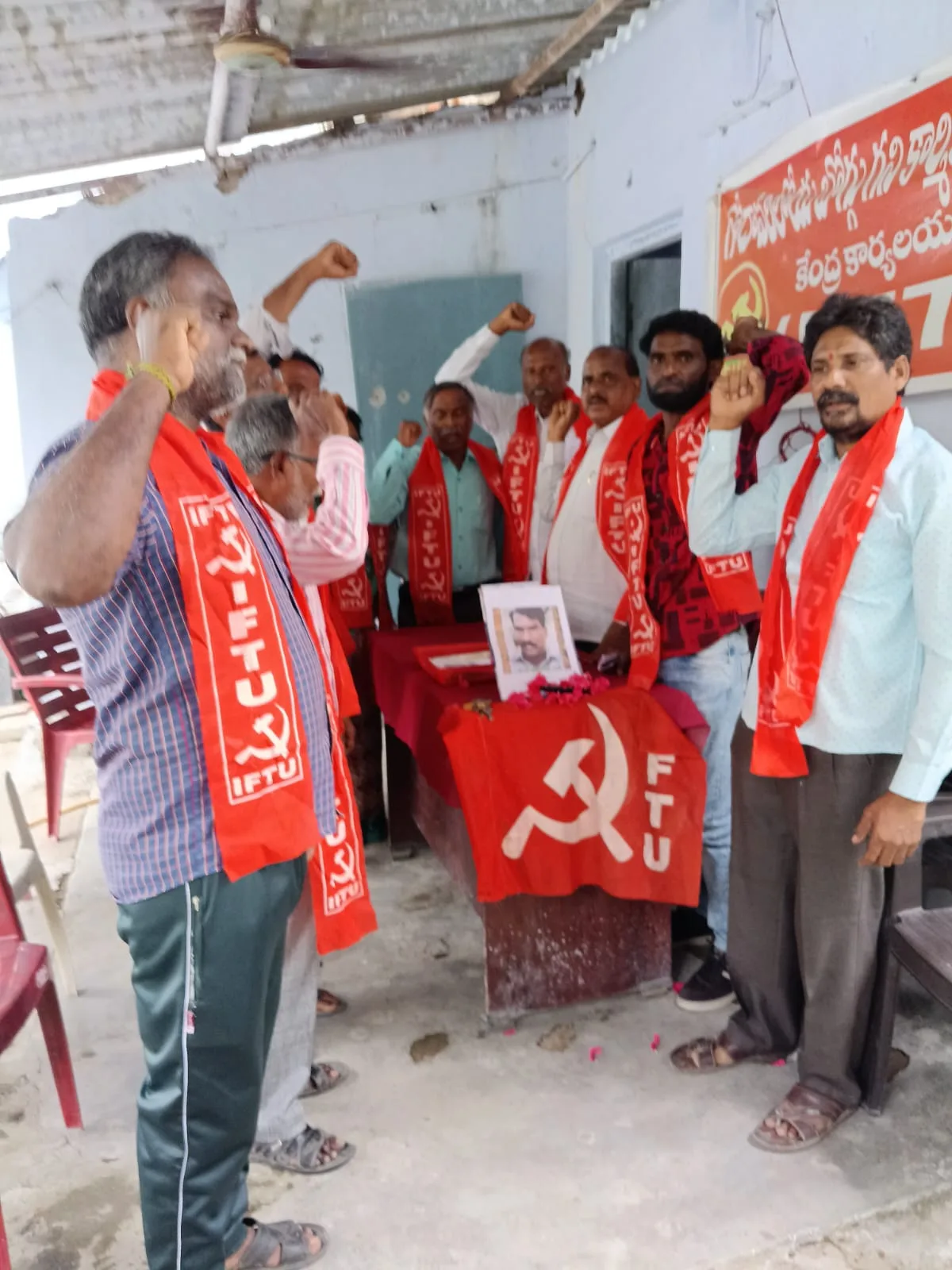 కామ్రేడ్ మధుసూదన్ రాజ్ ఆశయాలను ముందుకు తీసుకెళ్లాలి….