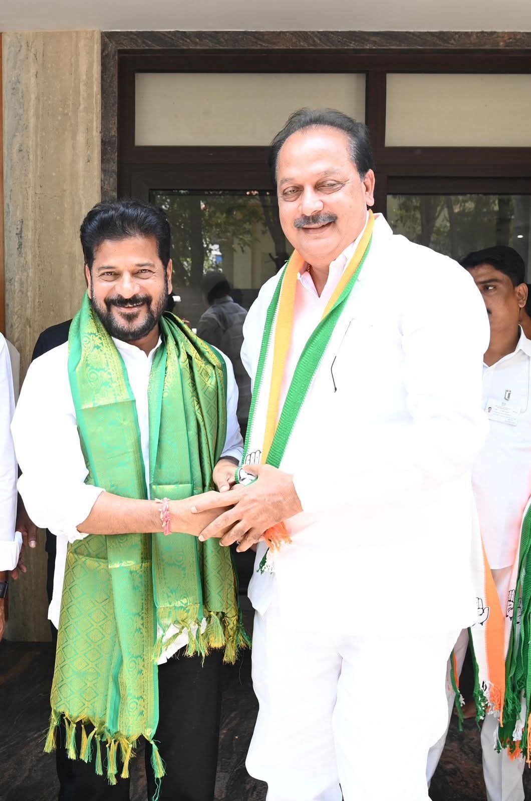 సేవా కార్యక్రమాలతో ప్రజల మన్ననలు పొందుతున్న కోనేరు పూర్ణచంద్రరావుకు ఘనంగా జన్మదిన శుభాకాంక్షలు