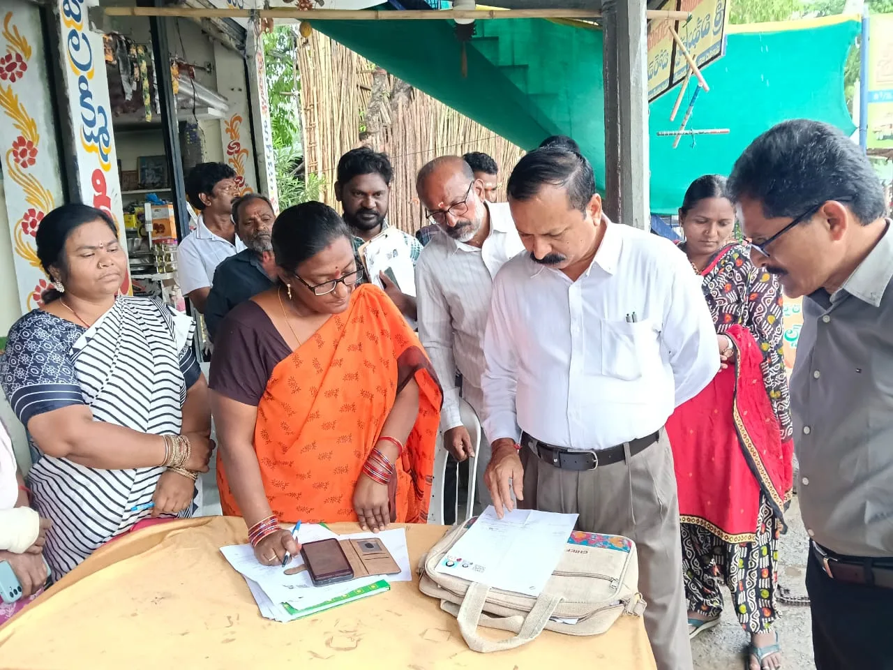 యువతకు ప్రభుత్వ, ప్రైవేట్ రంగాల్లో ఉపాధి…