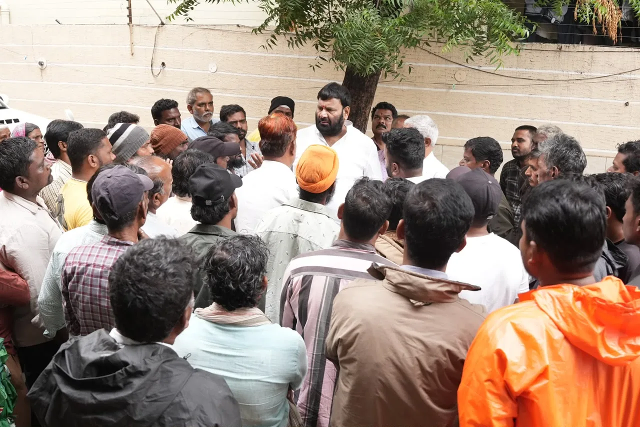సూరారం సాయిబాబా నగర్ ఫేస్-1 లోని సర్వేనెంబర్ 49 /6 బాధితులకు కలెక్టర్
