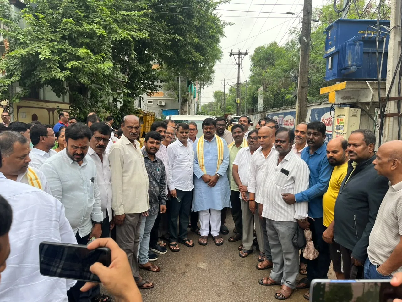 బాపూనగర్ రోడ్ నెం.5లో రూ.23.25 లక్షలతో సీసీ రోడ్డు నిర్మాణ పనులకు శంకుస్థాపన