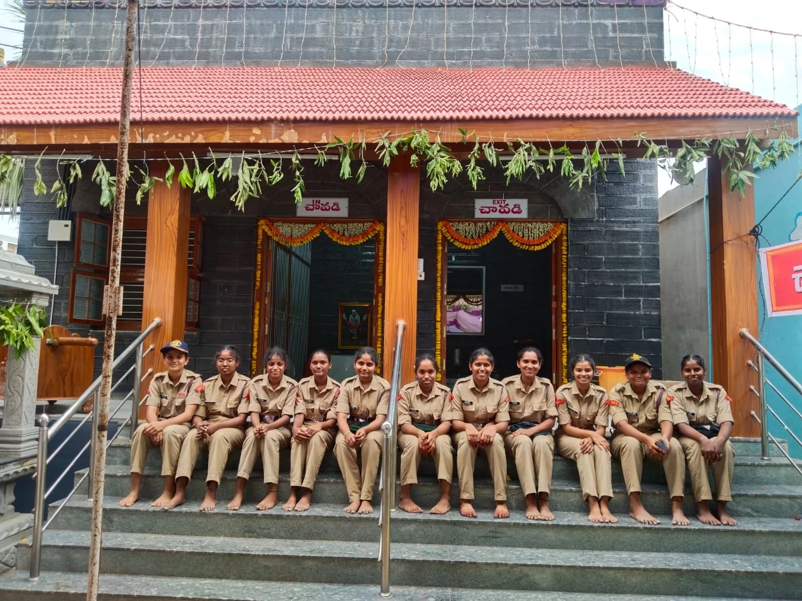 క్షేత్రంలో విధి నిర్వహణలో చక్కగా వారి పాత్రను పోషించి “చావిడి”