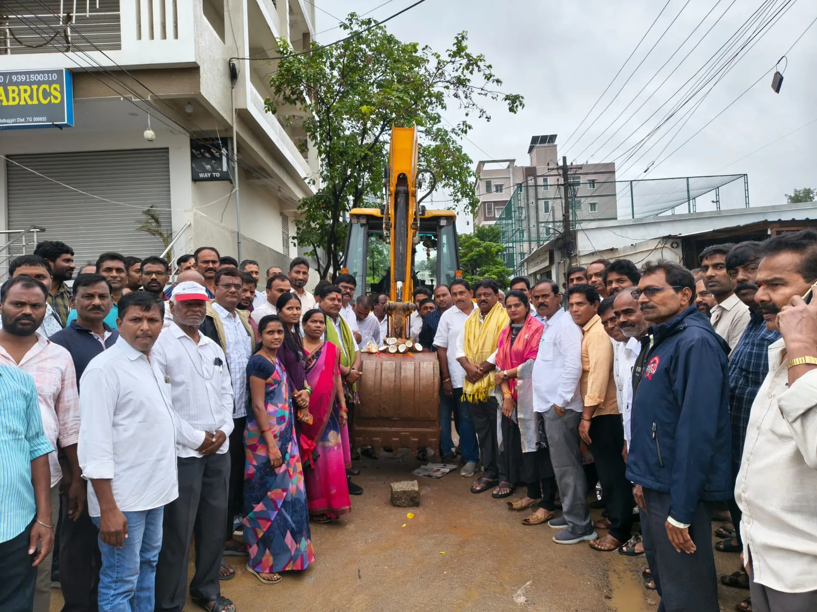 277వ డివిజన్ మహాదేవపురంలో నూతన సీసీ రోడ్ల నిర్మాణ పనులను