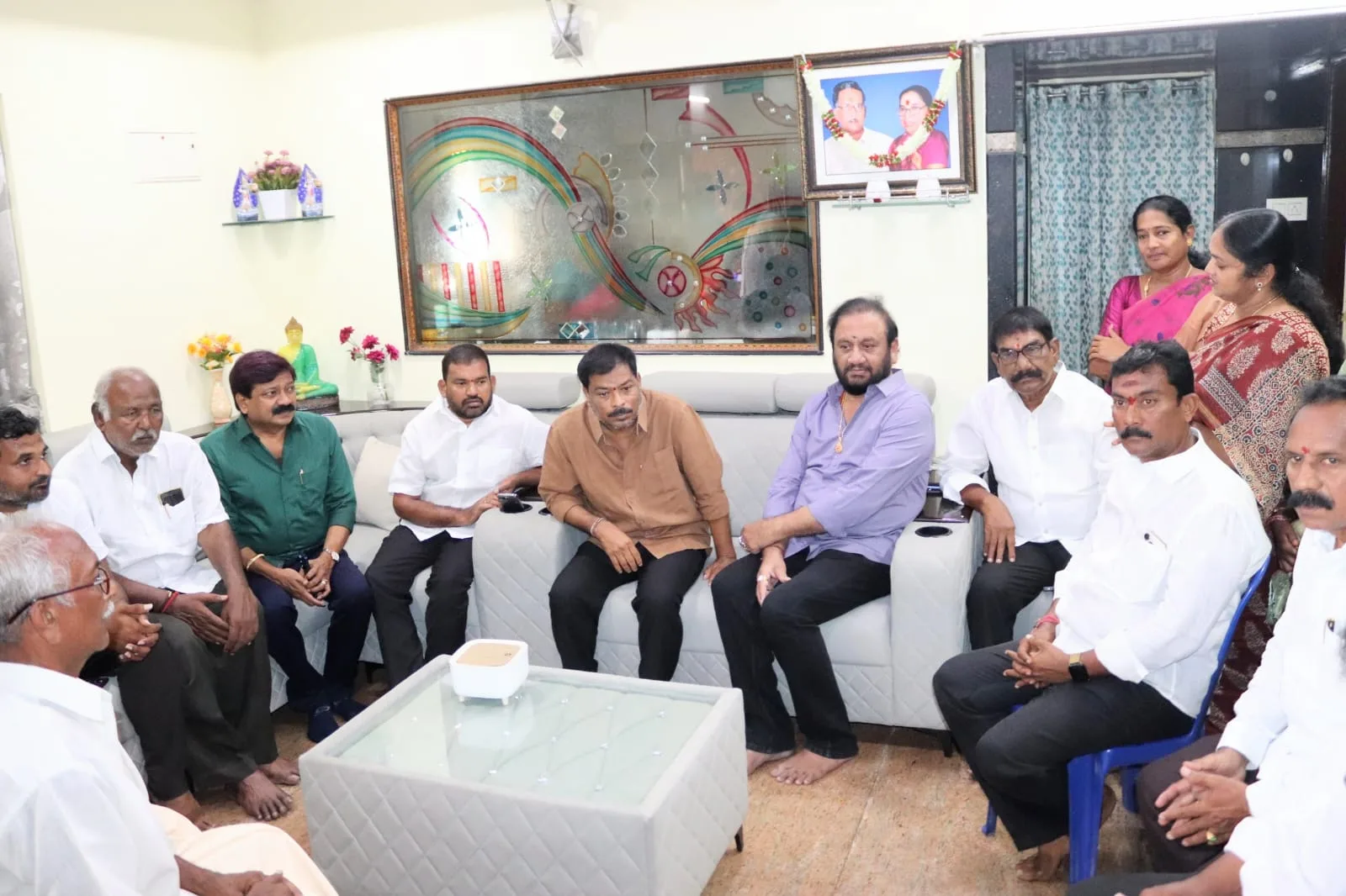 గాజుల మల్లికార్జున రావు ను పరామర్శించిన నల్లపరెడ్డి.