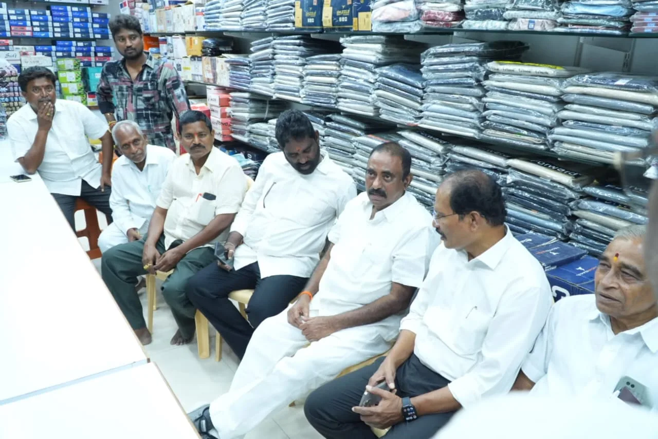 క్లాత్ మార్కెట్ 46వ వార్షికోత్సవ ఘనంగా వేడుకలు.. పాల్గొన్న కావలి ఎమ్మెల్యే