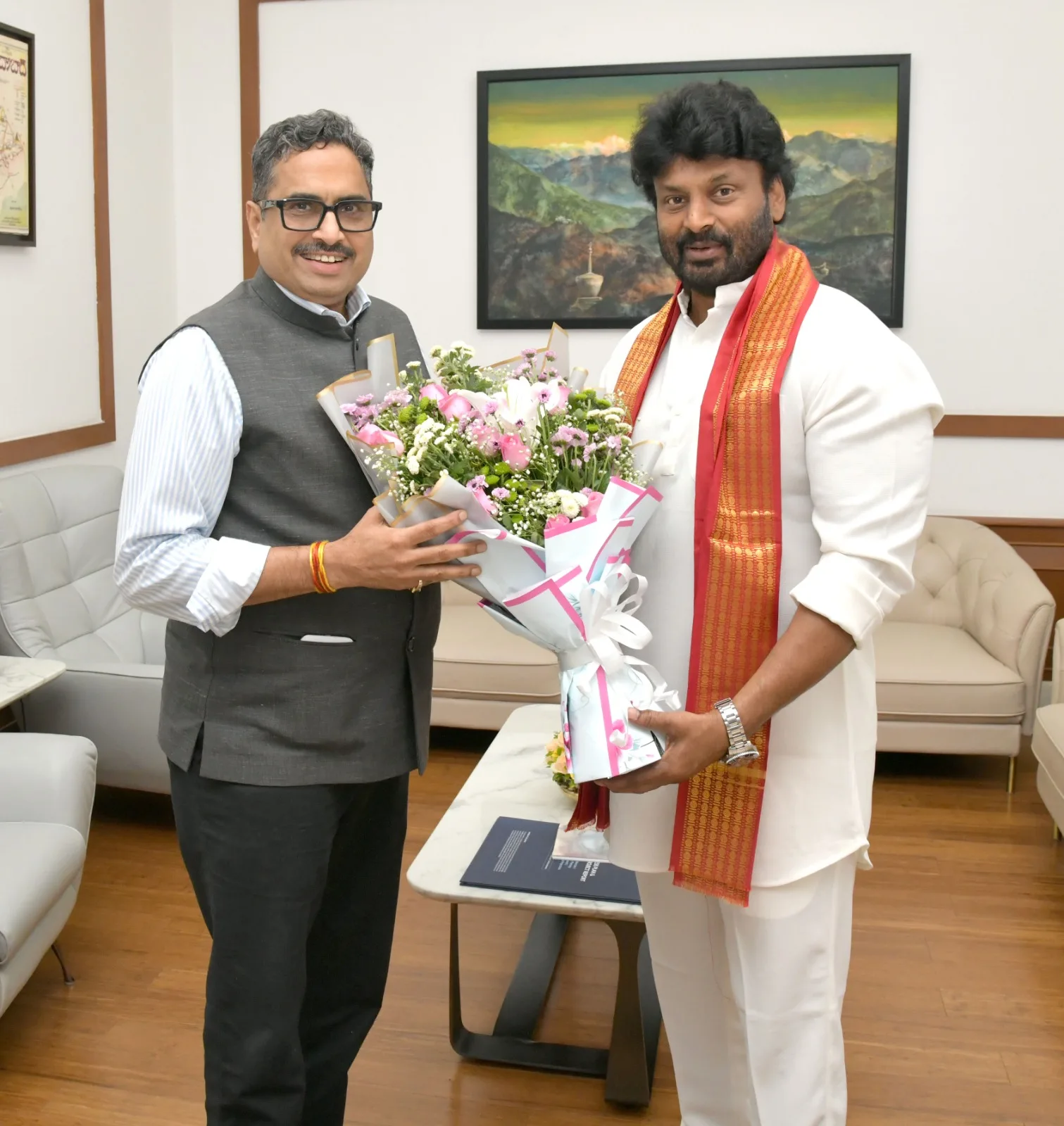 ప్రధాన కార్యదర్శితో ఎమ్మెల్యే రాజ్ ఠాకూర్ కీలక చర్చలు..