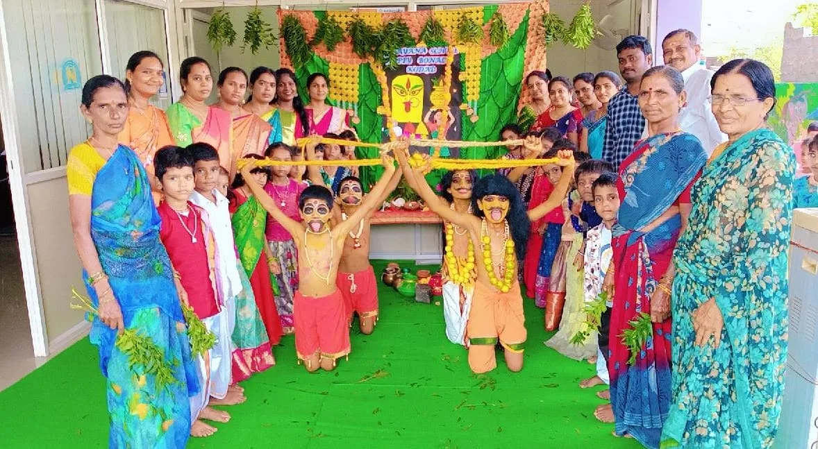 నారాయణ పాఠశాలలో ఆషాఢ బోనాల సంబరాలు