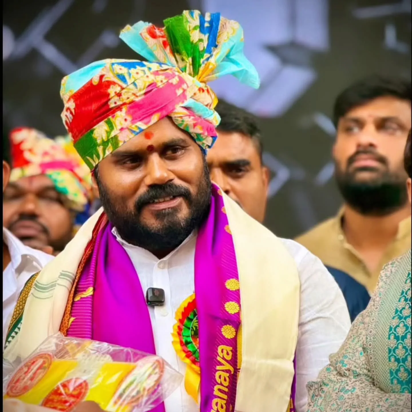 ఆడబిడ్డల ప్రాణాలంటే మీకంత చులకనా చంద్రబాబూ..?