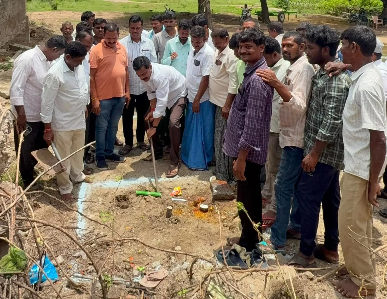 నూతన BC కమ్యూనిటీ బిల్డింగ్ కు శంకుస్థాపన చేసిన – కీసర సంతోష్ రెడ్డి