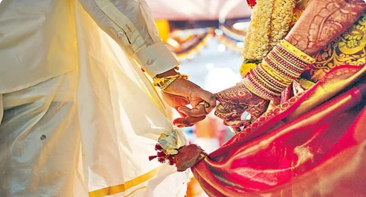 కులాంతర వివాహాల ప్రోత్సాహక నిధులు వెంటనే విడుదల చేయాలి….
