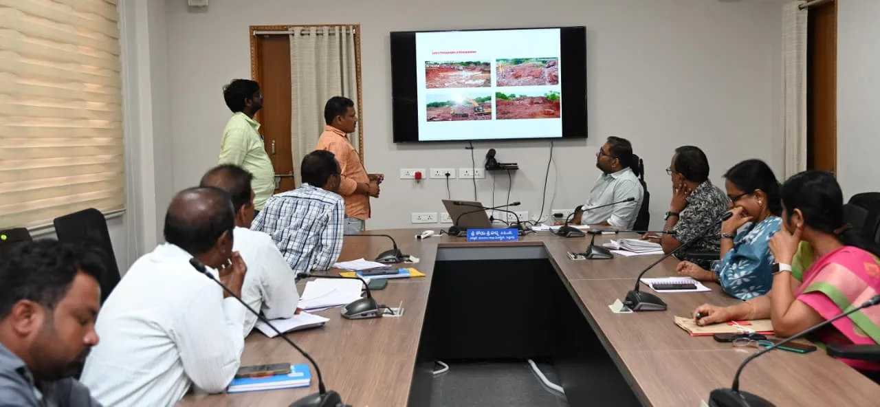విద్యాశాఖ అభివృద్ధి పనులు సకాలంలో పూర్తి చేయాలి….