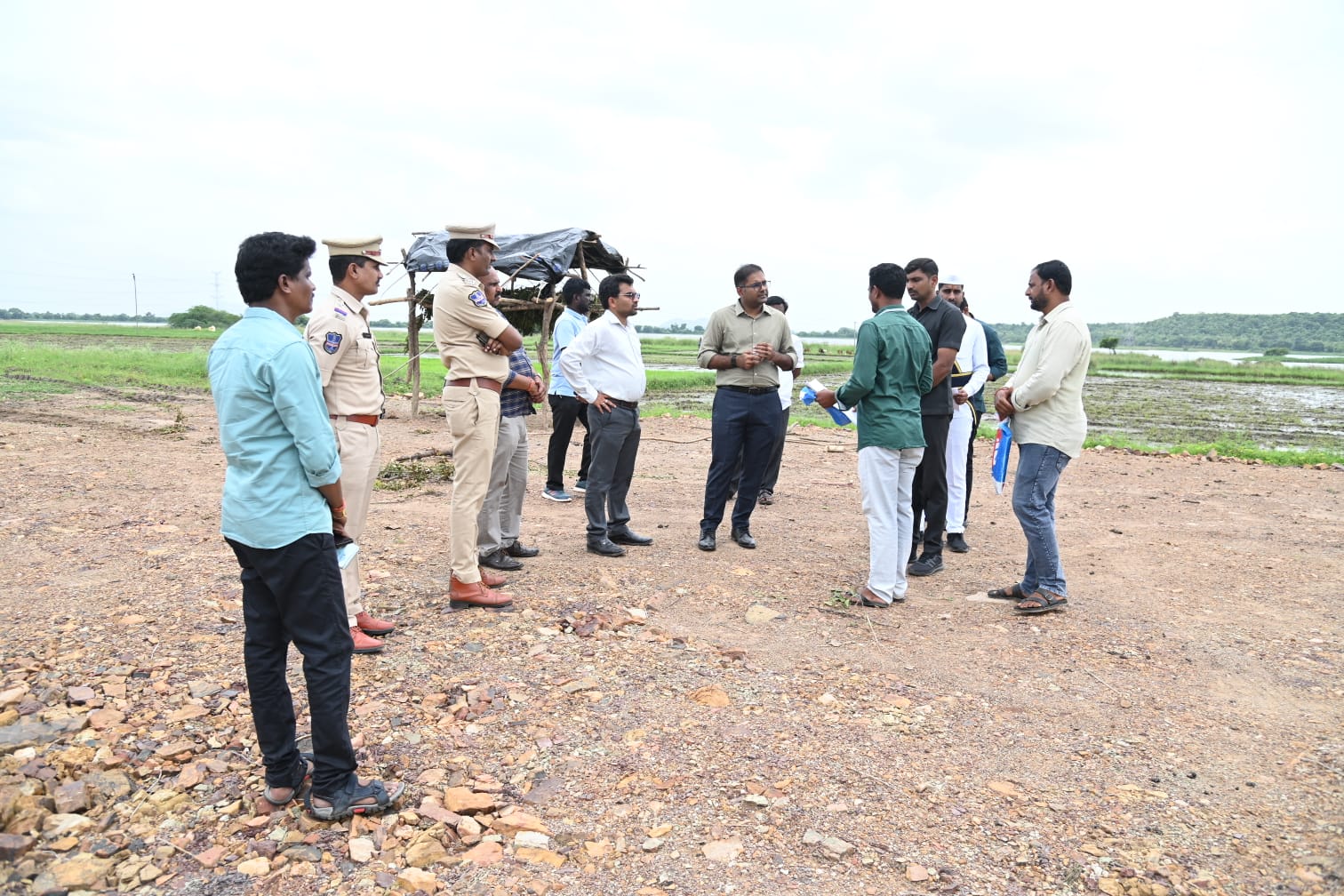 ముత్తారం మండలంలోని పోతారం గ్రామంలో జరుగుతున్న నేషనల్ హైవే పనుల పరిశీలన