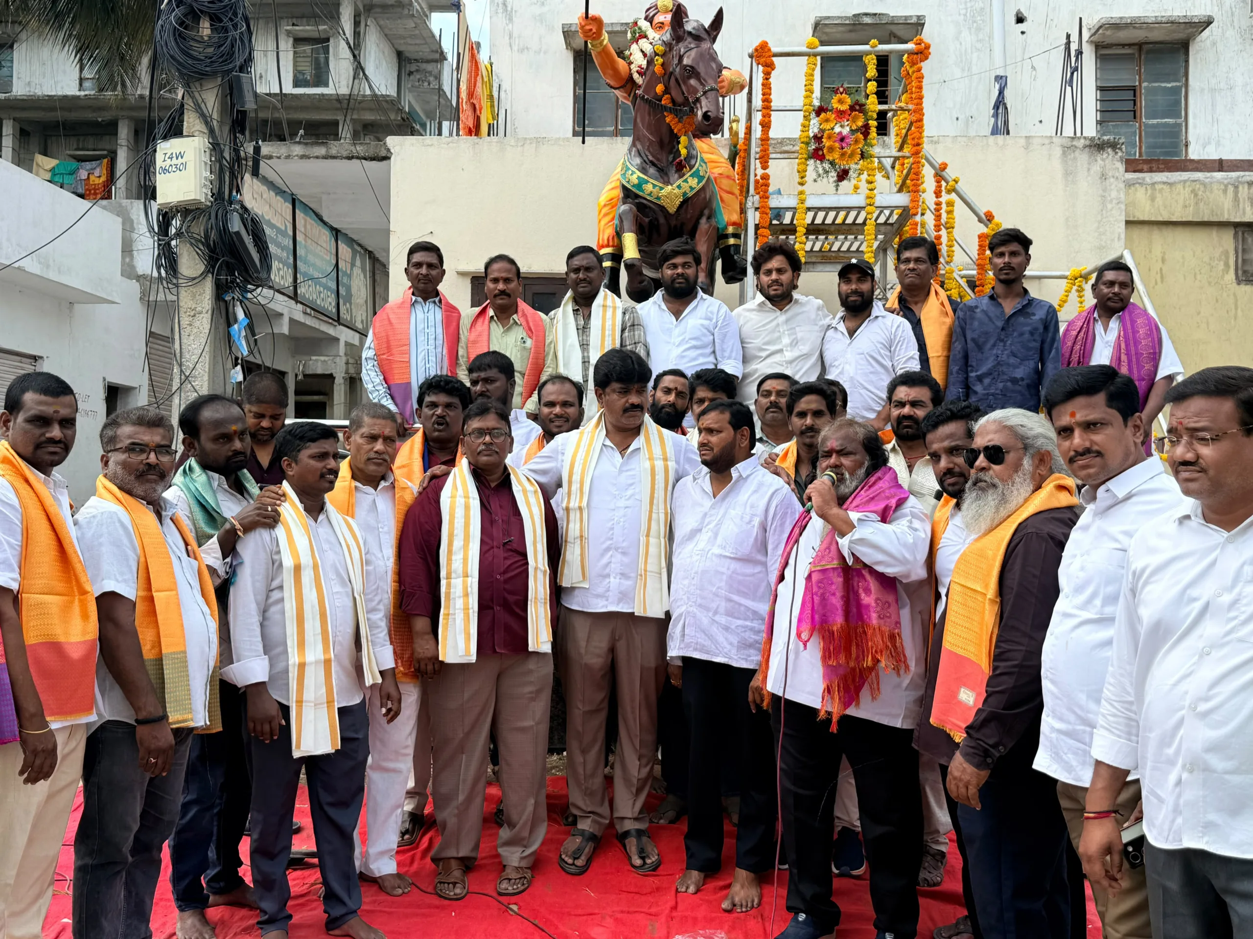 సర్దార్ సర్వాయి పాపన్న గౌడ్   376వ జయంతి