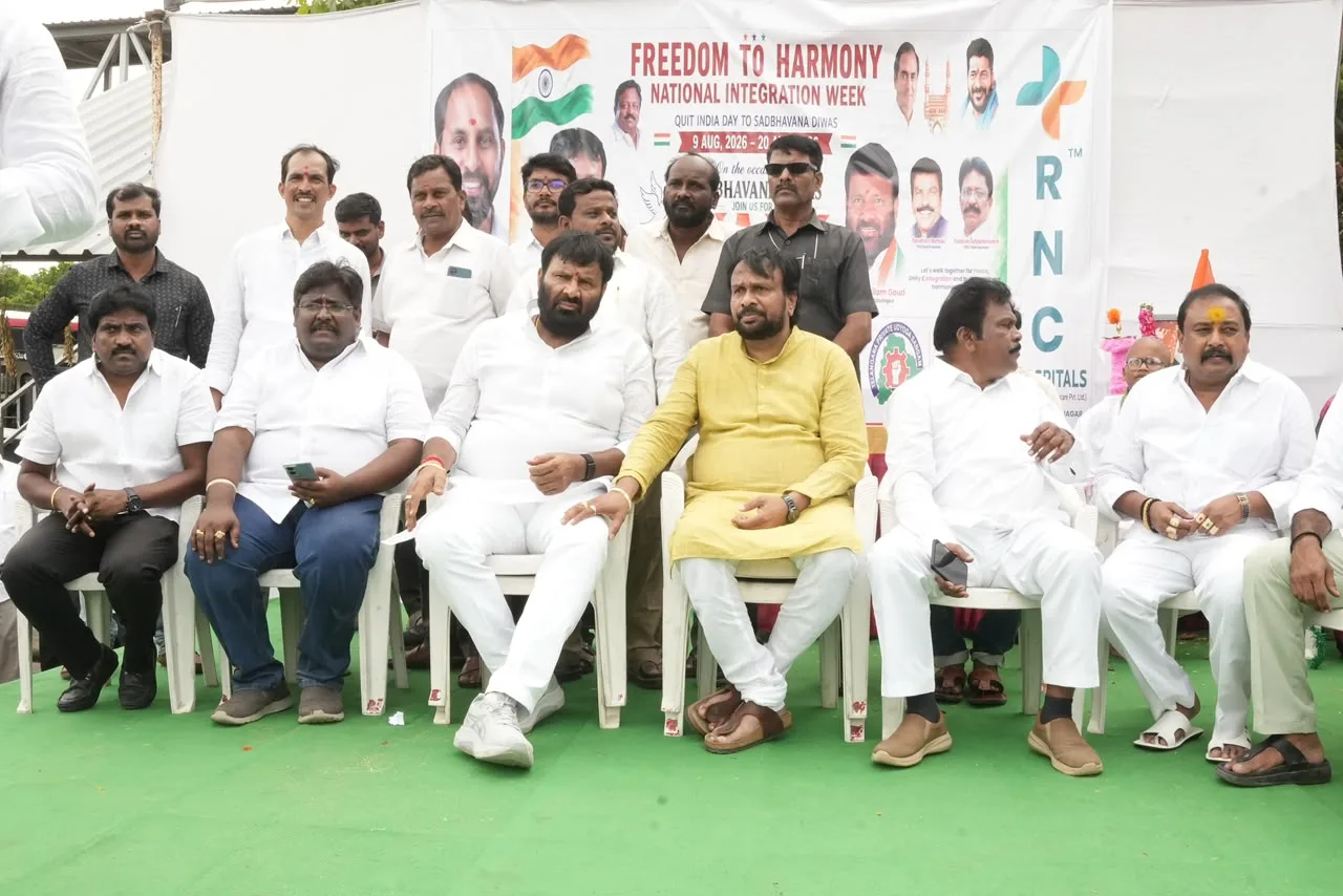 విద్యార్థులతో కలిసి సద్భావన ర్యాలీలో పాల్గొన్న మాజీ ఎమ్మెల్యే కూన శ్రీశైలం గౌడ్