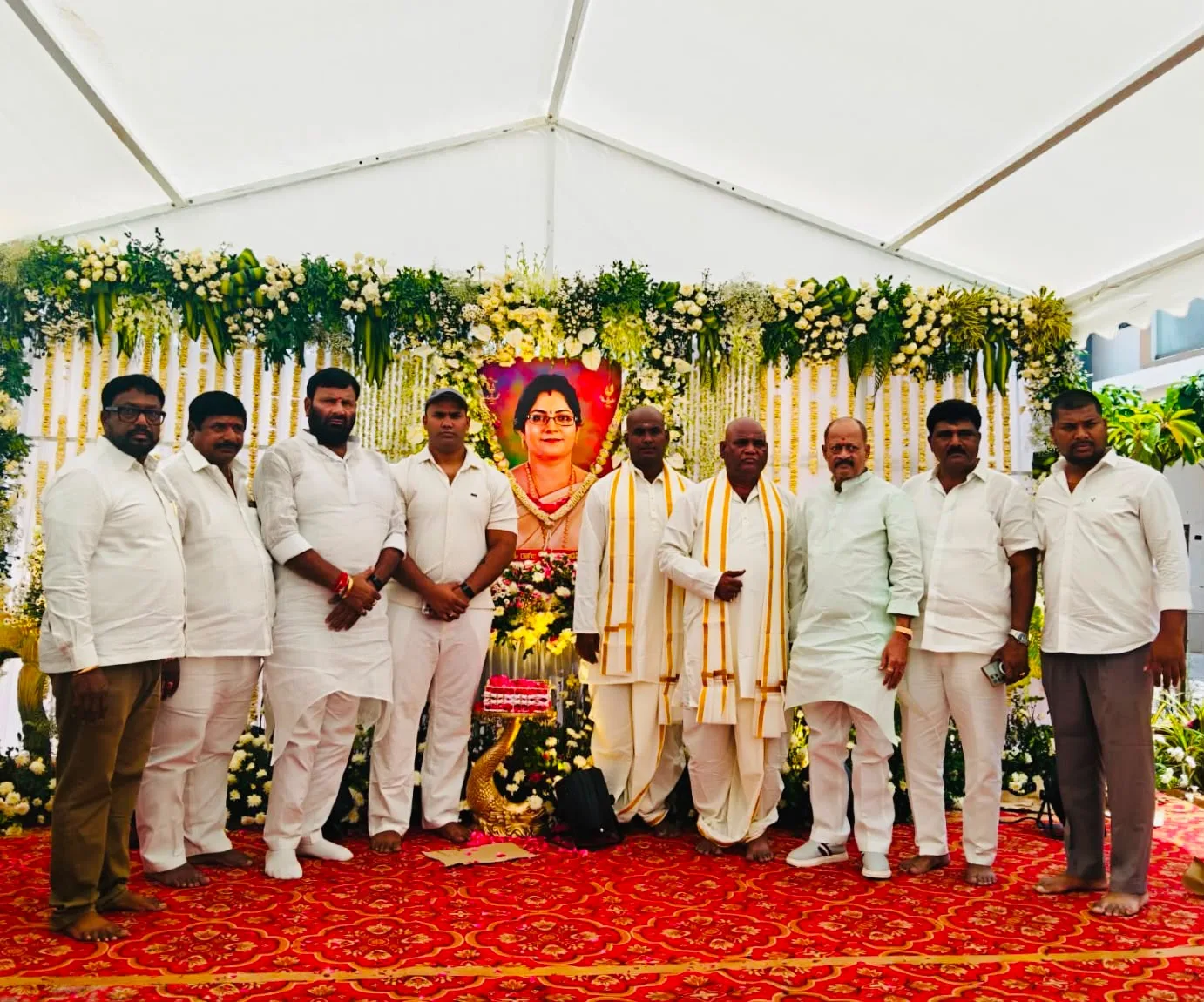 శేరిలింగంపల్లి మాజీ కార్పొరేటర్ రాగం నరేందర్ యాదవ్  సతీమణి,