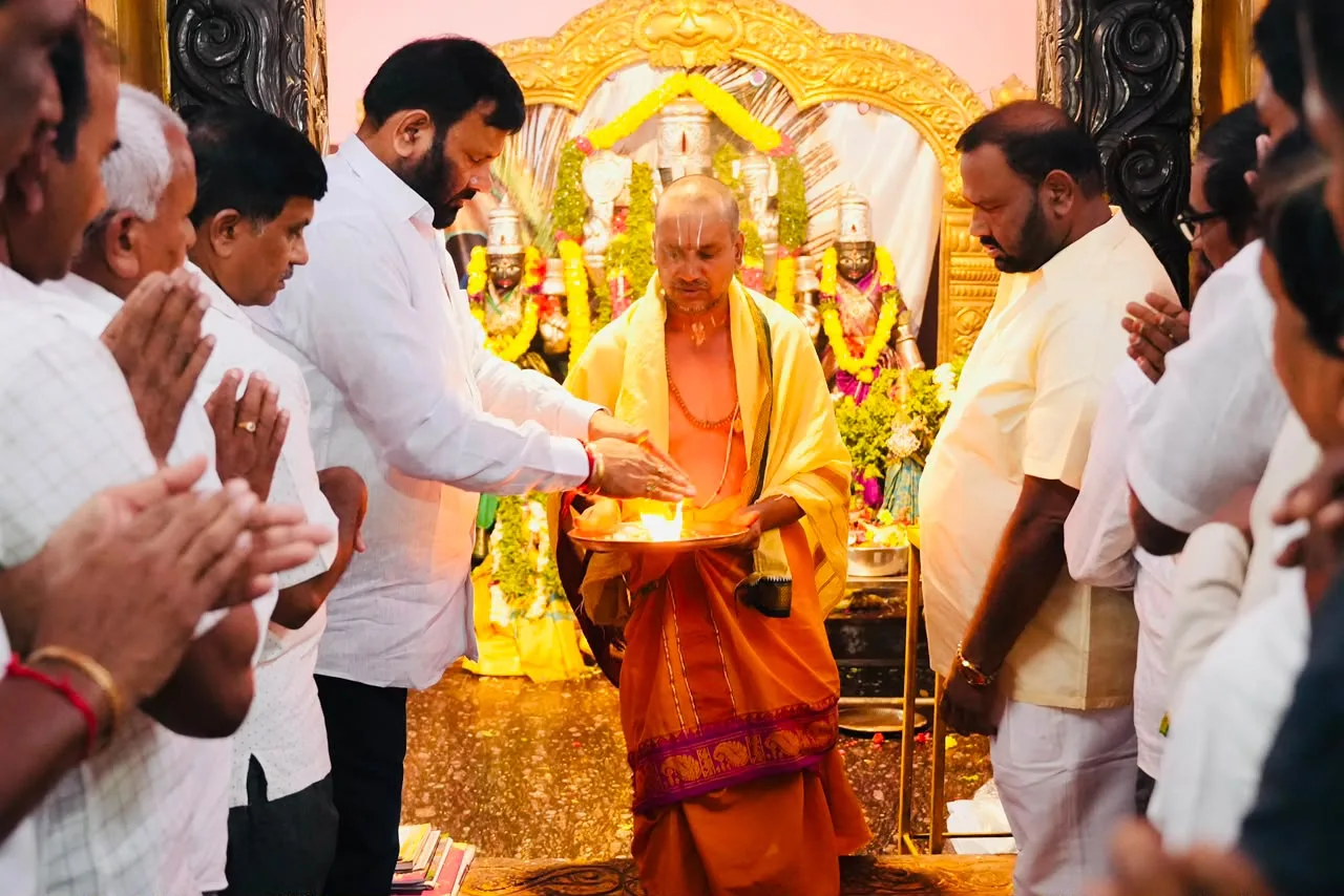ఉషోదయ కాలనీలో రూ.42.50 లక్షలతో అంతర్గత సీసీ రోడ్ల నిర్మాణానికి శంకుస్థాపన