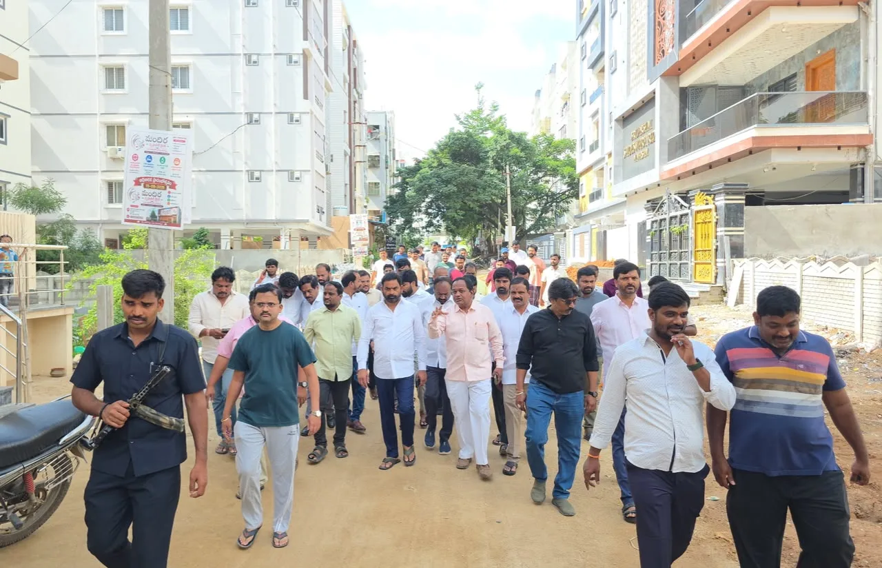 ప్రజలకు మౌలిక సదుపాయాలు కల్పించడమే లక్ష్యం: ఎమ్మెల్సీ శంభీపూర్ రాజు
