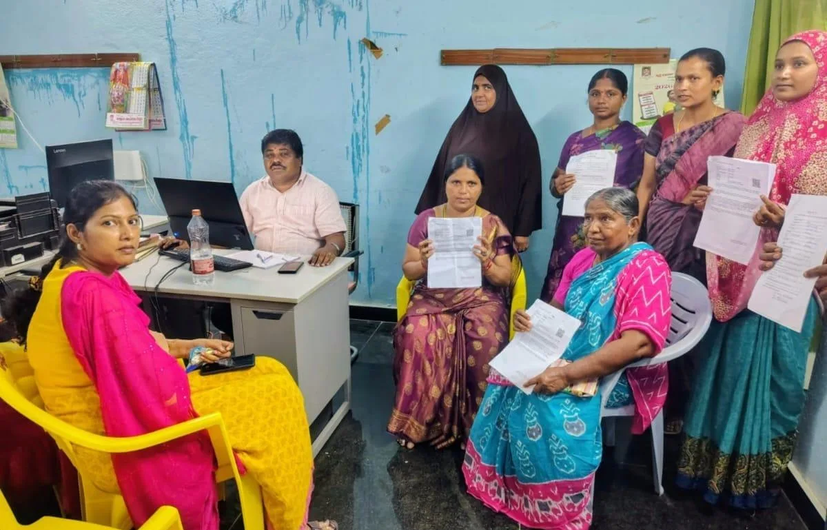 ఓటర్ జాబితా సవరణ నోటీసులపై విచారణ.. తహసిల్దార్ నాగమల్లేశ్వరరావు.