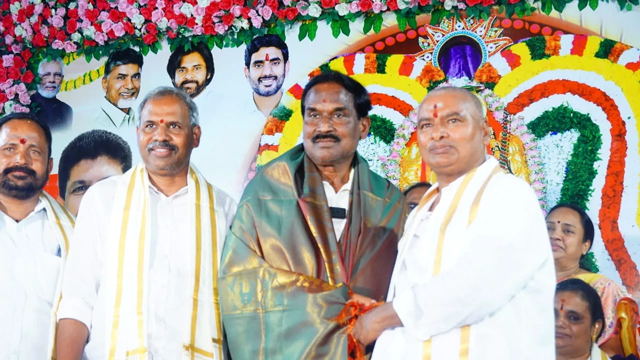 భక్తిశ్రద్ధలతో ఘనంగా   పుట్టలమ్మ తల్లి అమ్మవారి దేవస్థానం పాలకవర్గ సభ్యుల ప్రమాణస్వీకార మహోత్సవం