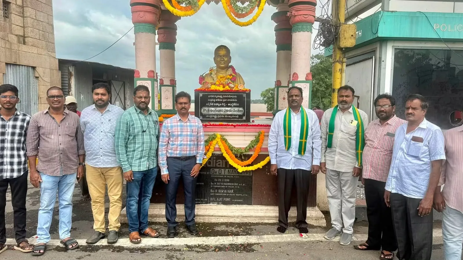 తెలుగువారి సాహసానికి ప్రతీక టంగుటూరి ప్రకాశం పంతులు