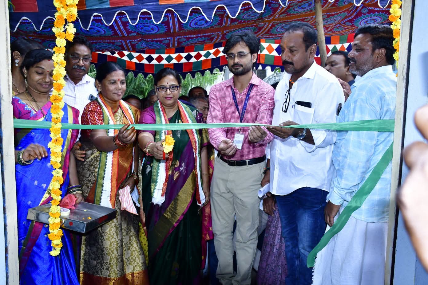 చిలుకూరును డైరీ హబ్ గా మార్చాలి