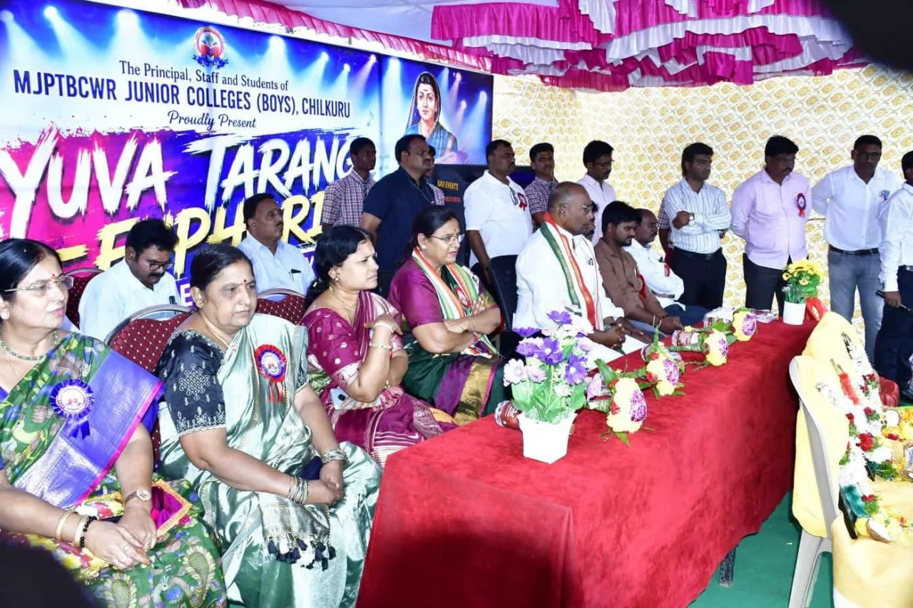 మహాత్మ జ్యోతి పూలే వెనుకబడిన తరగతుల సంక్షేమ జూనియర్ కళాశాలలలో ఘనంగా ఫ్రెషర్స్‌ డే