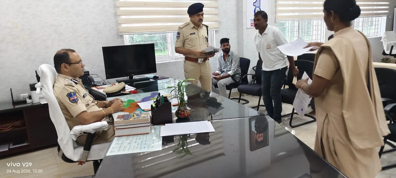 ప్రజా సమస్యల పరిష్కారమే లక్ష్యం.. బాధితులకు భరోసా కల్పించిన సీపీ అంబర్ కిషోర్ ఝా…