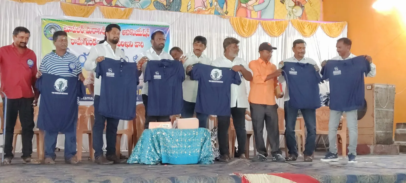 మెకానిక్‌ల సంక్షేమానికి అండగా ఉంటాం