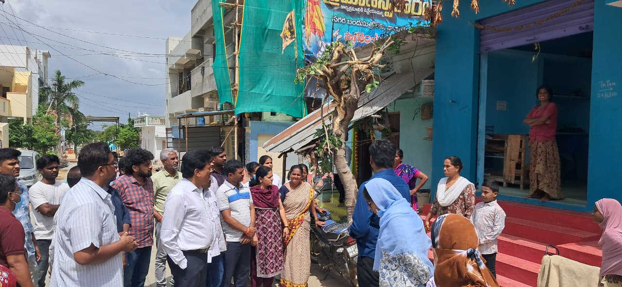 డెంగ్యూ, మలేరియా నివారణకు ప్రతి ఒక్కరూ పరిసరాల పరిశుభ్రతపై ప్రత్యేక దృష్టి సారించాలి