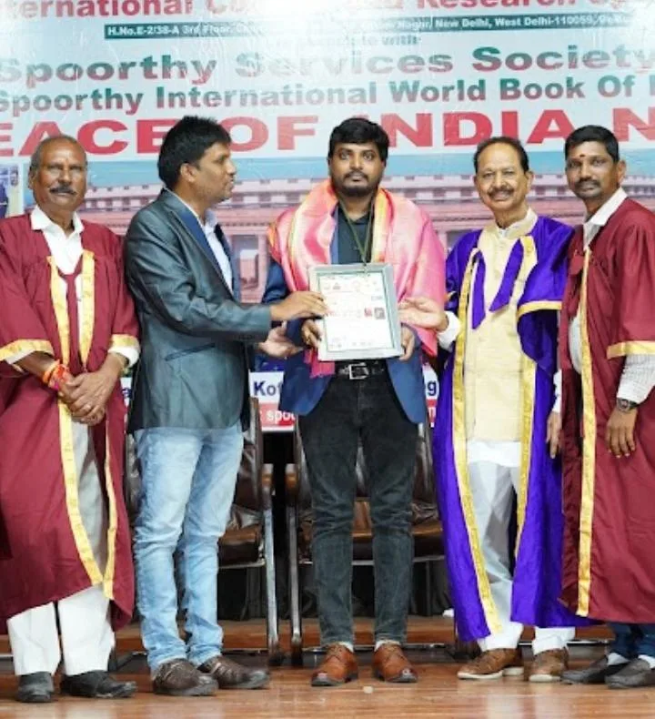 యువ పారిశ్రామికవేత్తలను ప్రోత్సహించడమే ఐకాన్ అవార్డుల లక్ష్యం….