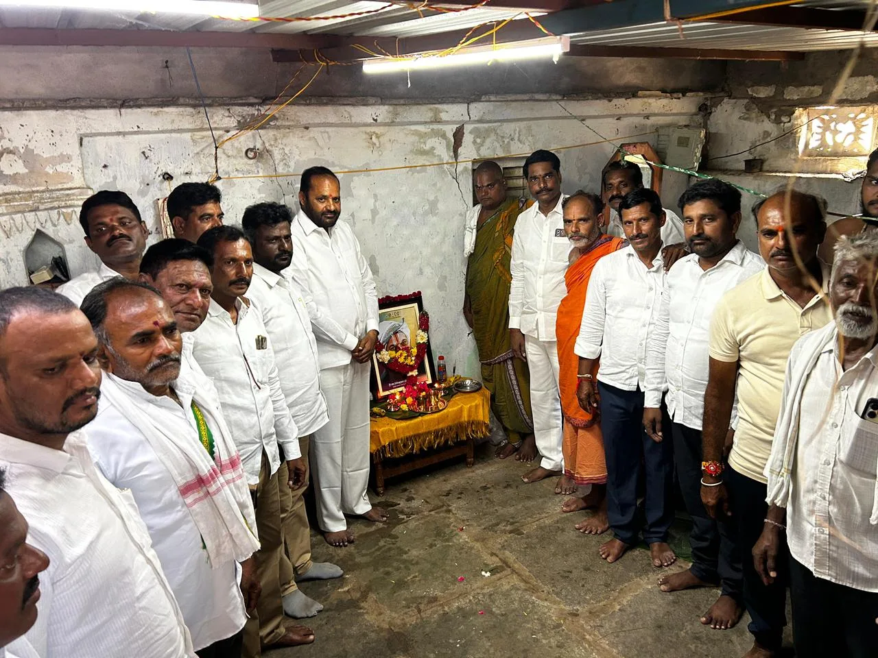 ప్రసాదాచార్యుల సేవలు చిరస్మరణీయం”