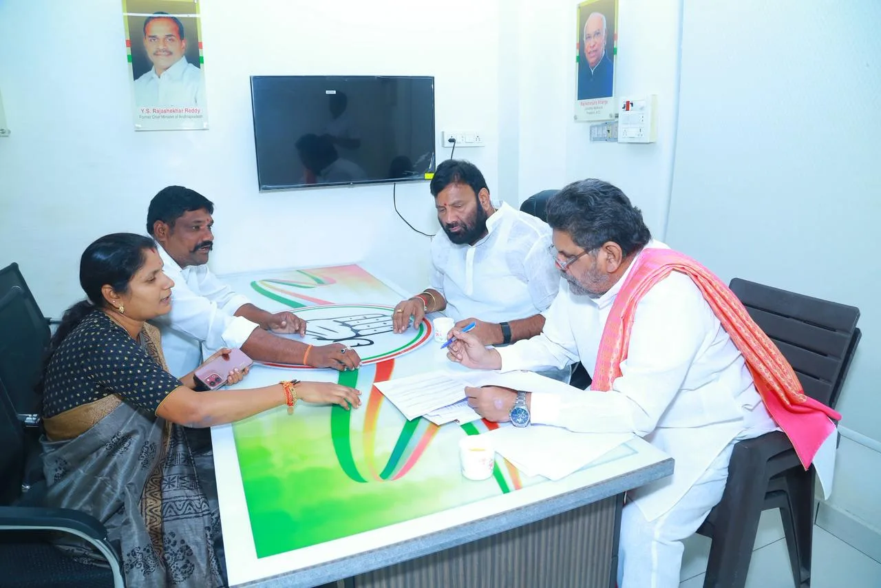 కొత్తపల్లి, కరీంనగర్ రూరల్ మండలాల అధ్యక్షుల ఎంపికకు అభిప్రాయ సేకరణ చేపట్టిన మాజీ ఎమ్మెల్యే కూన శ్రీశైలం గౌడ్