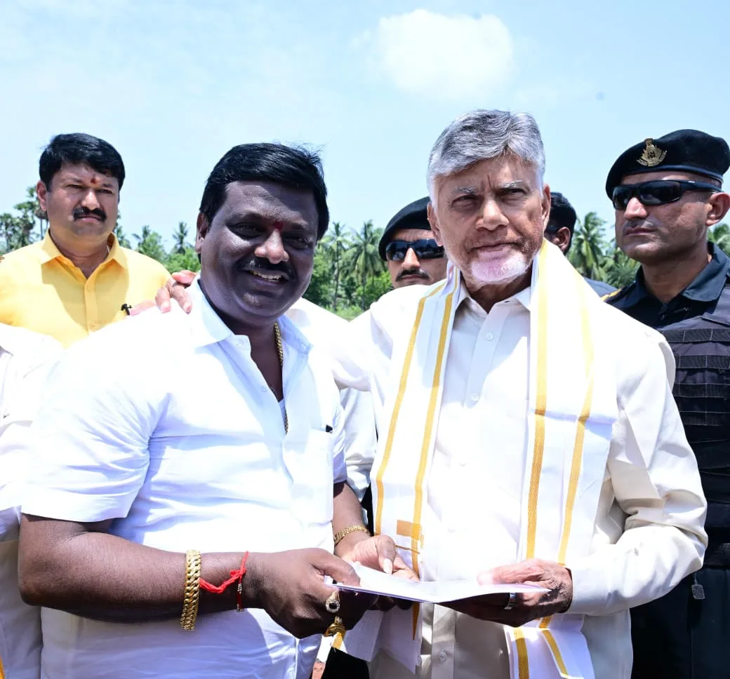 డోర్ టు డోర్ కార్యక్రమం లో మెట్ల