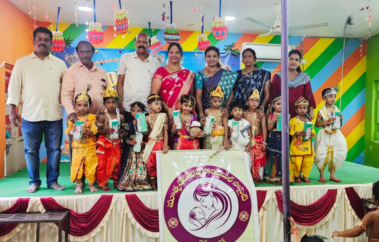 అనాథాశ్రమంలో గీతాదేవి జన్మదిన వేడుకలు..