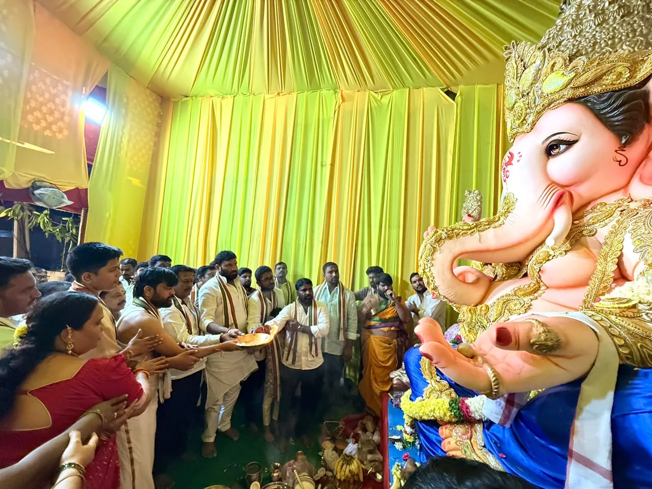 వినాయకుడి పూజా కార్యక్రమంలో పాల్గొన్న మాజీ శాసనసభ్యులు   కూన శ్రీశైలం గౌడ్