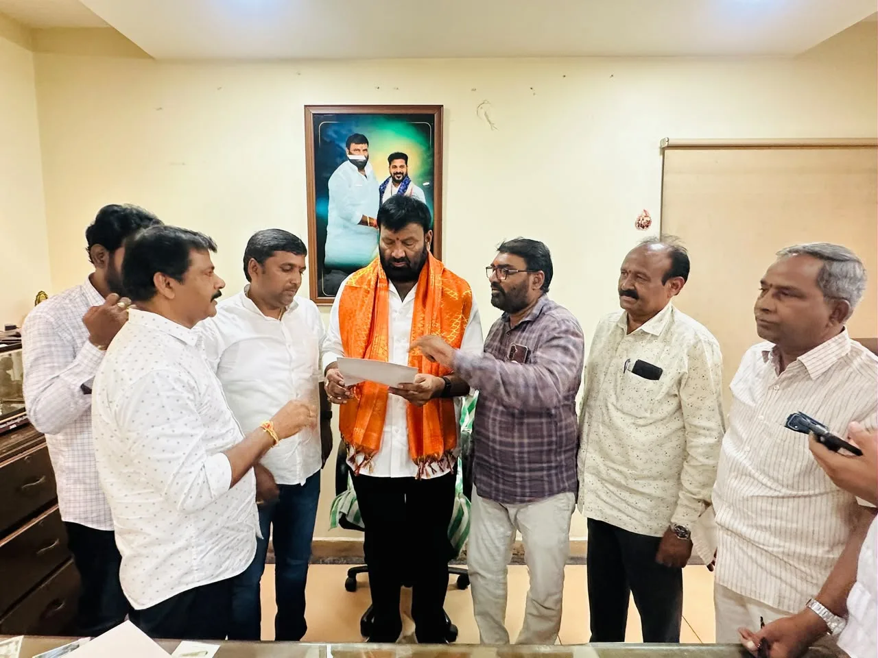 కుత్బుల్లాపూర్ నియోజకవర్గ మాజీ ఎమ్మెల్యే   కూన శ్రీశైలం గౌడ్