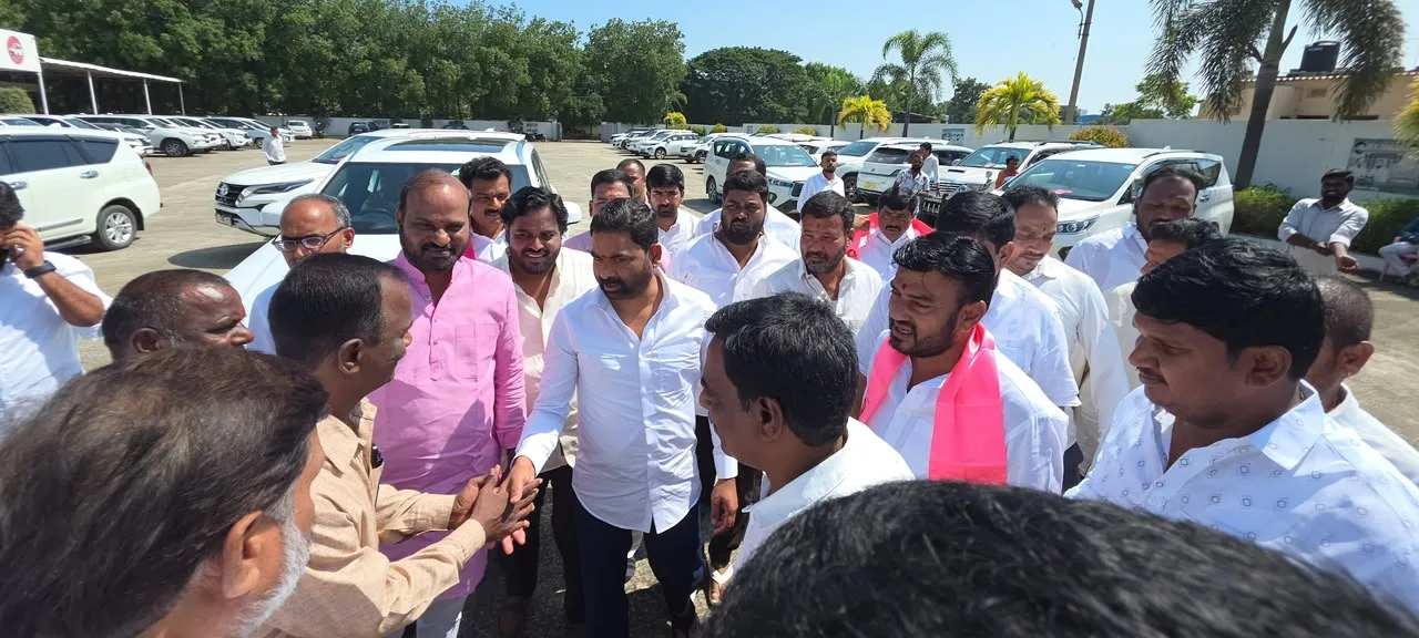 మేడ్చల్ జిల్లా బీఆర్ఎస్ పార్టీ కార్యాలయంలో ఘనంగా తెలంగాణ జాతీయ సమైక్యతా దినోత్సవ వేడుకలు.