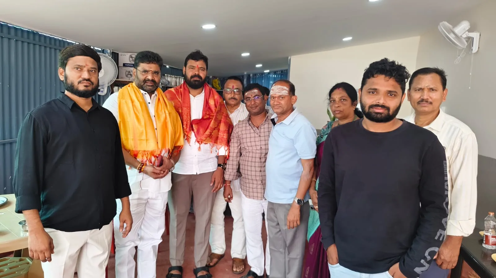 శ్రీ లక్ష్మీ గణపతి టీ షాప్ & మౌనిక టిఫిన్ సెంటర్ ప్రారంభోత్సవం